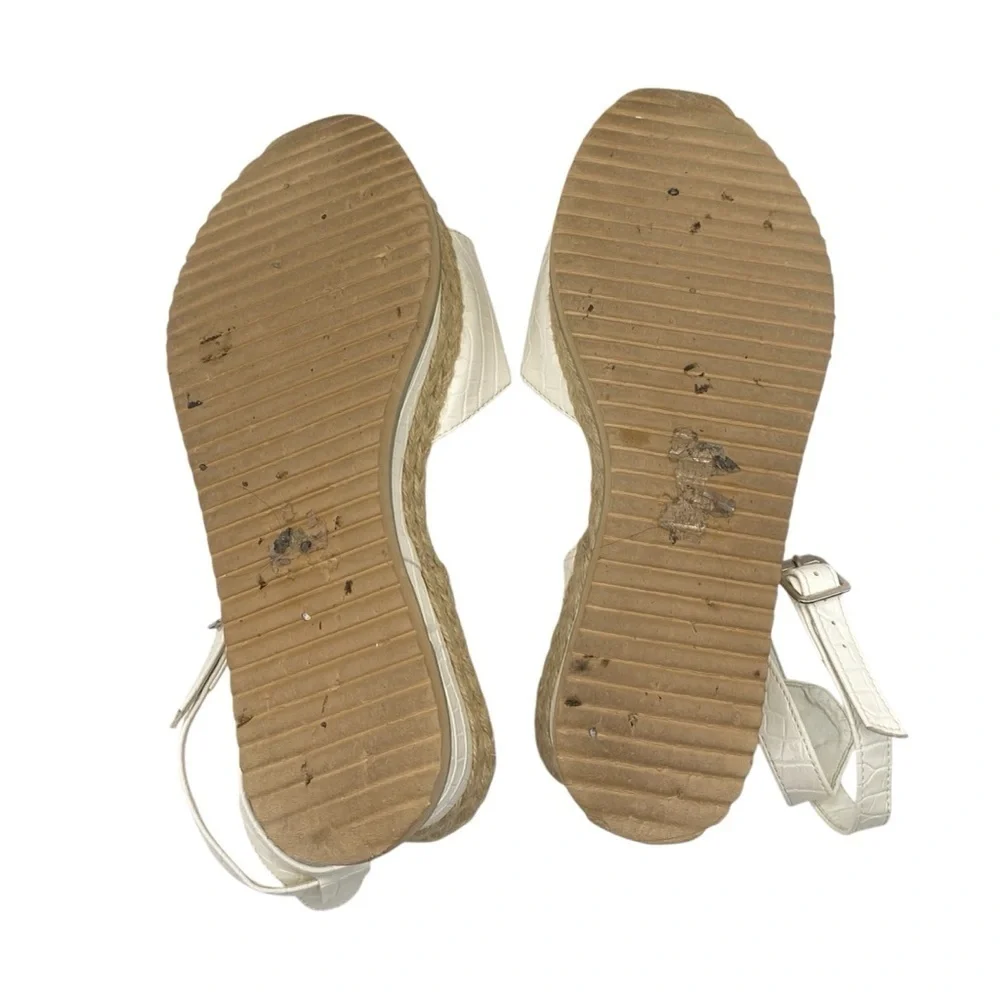 PrettyLittleThing White Espadrille Croc Faux Leather Platform Sandals Size 7.5
